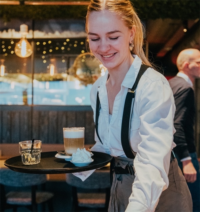 Personeel van Het Houtse Meer tijdens dienst